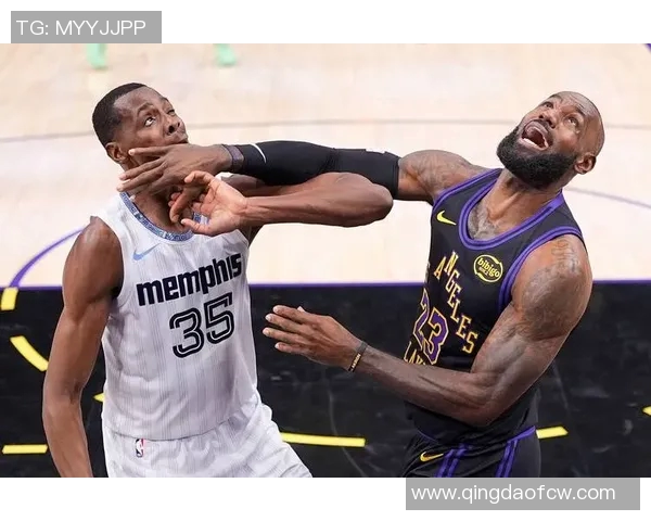 湖人队与灰熊队2021赛季精彩对决回顾及关键时刻分析