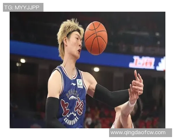 王哲林领衔中国篮球新篇章展现实力与风采的崛起之路 王哲林领衔中国篮球新篇章展现实力与风采的崛起之路