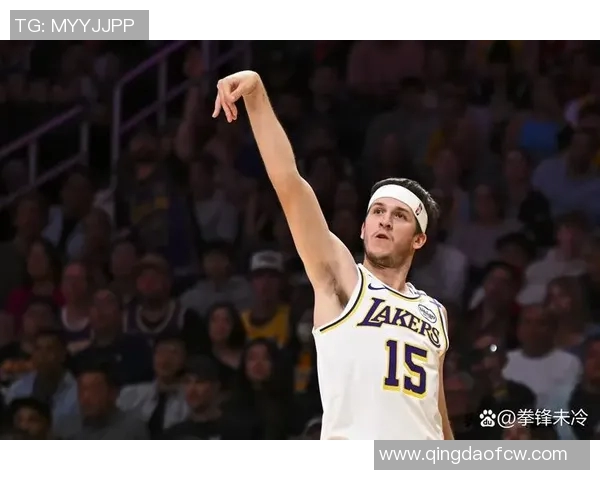 威金斯在对阵湖人的比赛中展现出色表现助力勇士逆转胜利 威金斯在对阵湖人的比赛中展现出色表现助力勇士逆转胜利