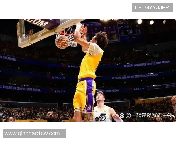 湖人对阵雄鹿赛前深度分析及双方关键球员表现预测 湖人对阵雄鹿赛前深度分析及双方关键球员表现预测