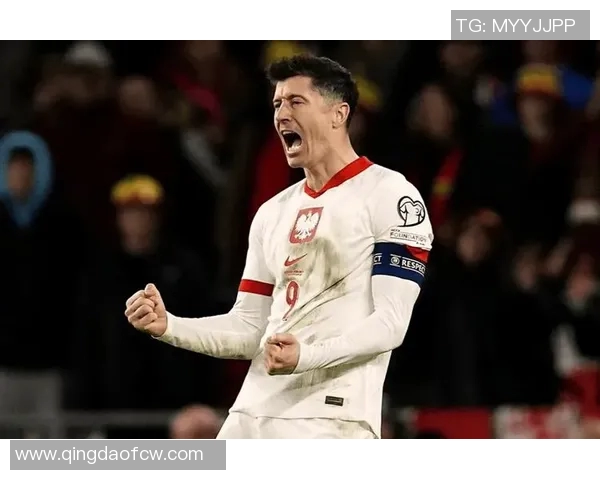 莱万领衔球队新赛季征程展望球迷期待他再创辉煌成就